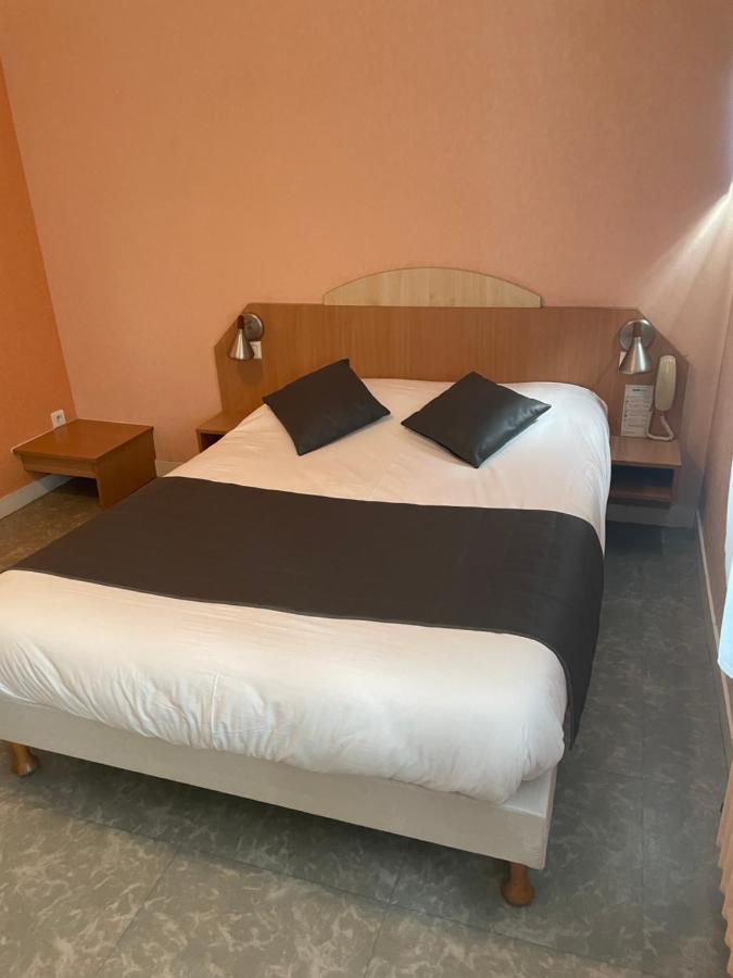 Le Lobreont Hotel Surzur ภายนอก รูปภาพ